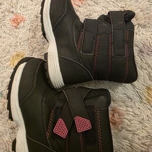 Wonder Nation Black Boots with Pink Highlights